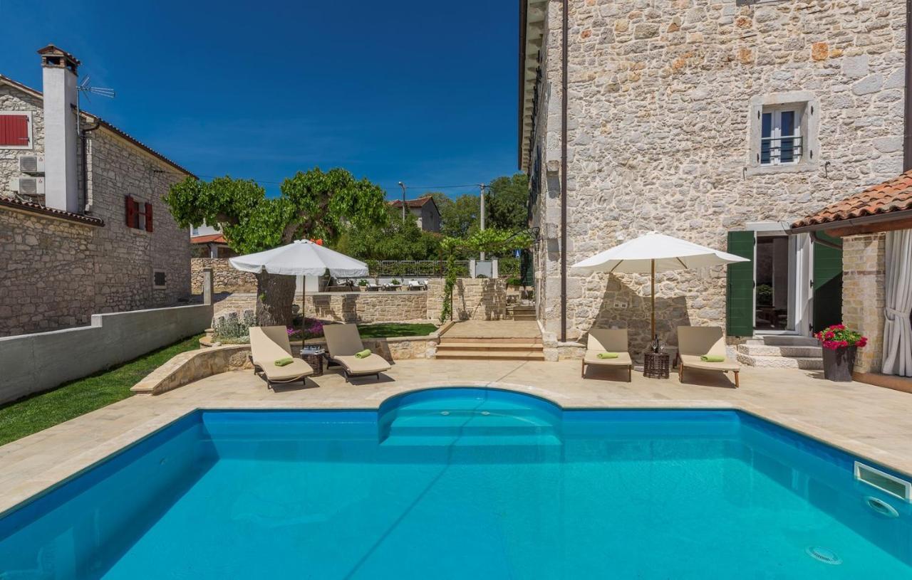Beautiful Stone House - Villa Parentium With Private Pool Dračevac المظهر الخارجي الصورة