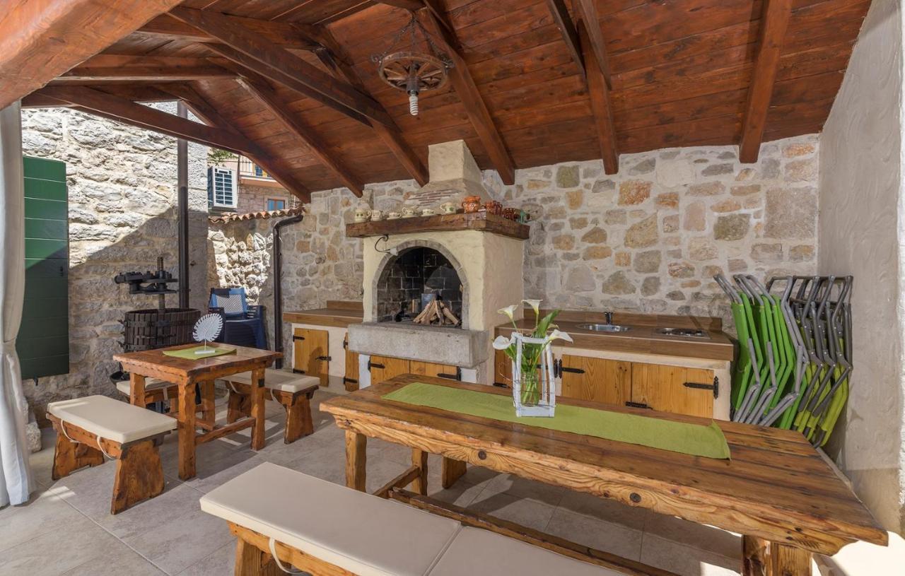 Beautiful Stone House - Villa Parentium With Private Pool Dračevac المظهر الخارجي الصورة